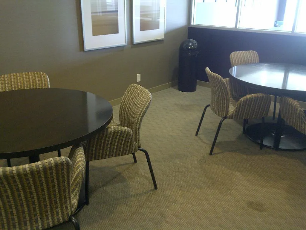 Scarborough Centre Luxury Business Suite Apartment